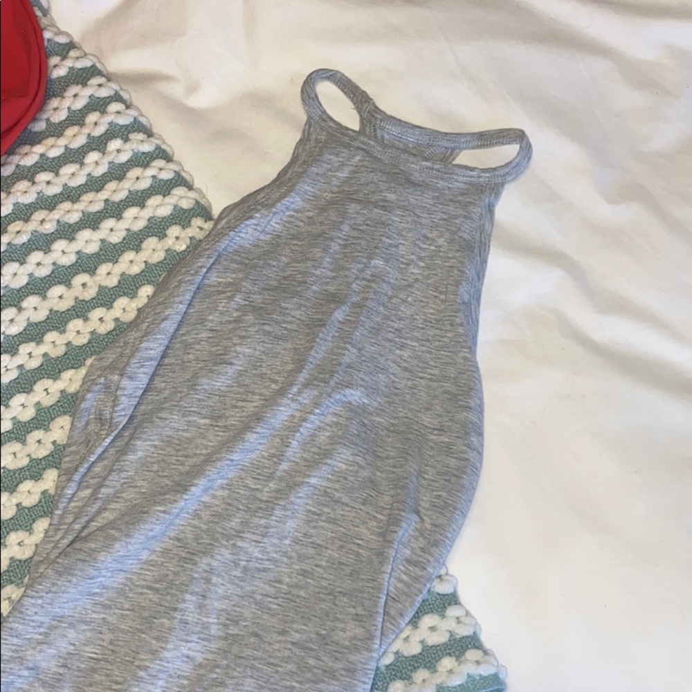 Lululemon gray tank